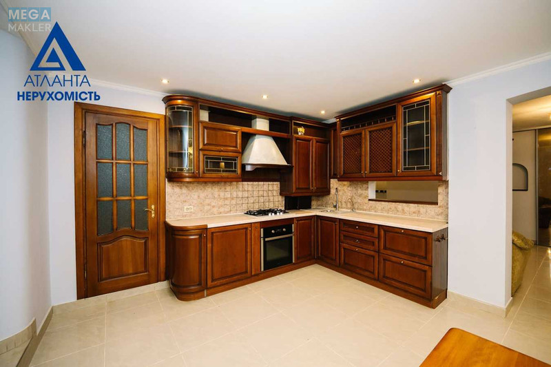 Продаж 5 кімнатної квартири (190/76/38), 1 пов. 2 пов. будинку, <a class="location-link" href="/lutsk/" title="Недвижимость Луцьк">Луцьк</a>, Короленка, 6 (изображение 1)