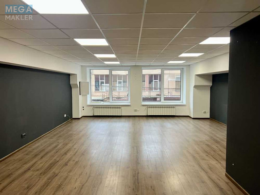 Оренда комерційної нерухомості, 47,90&nbsp;кв.м, под офис, <a class="location-link" href="/kiev/" title="Недвижимость Київ">Київ</a>, <a class="location-link" href="/kiev/shevchenkovskij/" title="Недвижимость Шевченківський район">Шевченківський р-н</a>, Глубочицкая ул., 17 (изображение 1)