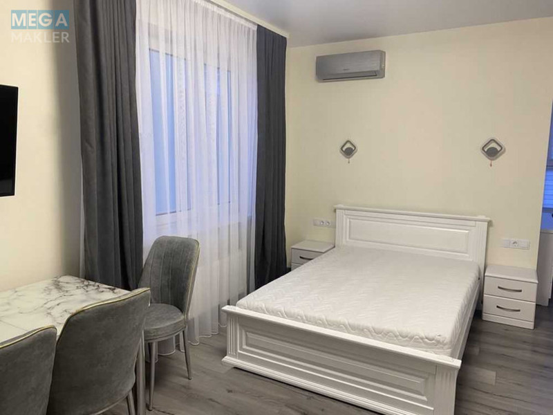 Оренда 1 кімнатної квартири, <a class="location-link" href="/kiev/" title="Недвижимость Київ">Київ</a>, <a class="location-link" href="/kiev/dneprovskij/" title="Недвижимость Дніпровський район">Дніпровський р-н</a>, Краківська вул., 27 (изображение 1)