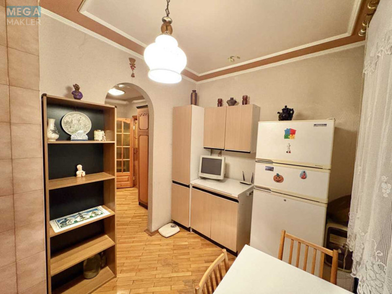 Оренда 1 кімнатної квартири, <a class="location-link" href="/kiev/" title="Недвижимость Київ">Київ</a>, <a class="location-link" href="/kiev/obolonskij/" title="Недвижимость Оболонський район">Оболонський р-н</a>, Маршала Тимошенка вул., 33/35 (изображение 1)