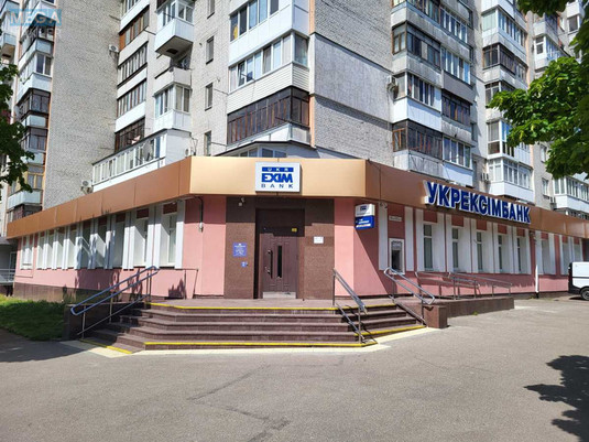 Продаж комерційної нерухомості, 401,20&nbsp;кв.м, под офис, <a class="location-link" href="/zhitomir/" title="Недвижимость Житомир">Житомир</a>, <a class="location-link" href="/zhitomir/bogunskij/" title="Недвижимость Богунський район">Богунський р-н</a>, Небесної Сотні, 41 (изображение 1)