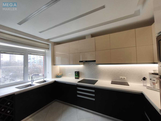 Продаж 6 кімнатної квартири (164/?/?), 4 пов. 5 пов. будинку, <a class="location-link" href="/dnepropetrovsk/" title="Недвижимость Дніпра">Дніпро</a>, Кобзаря, 2 (изображение 1)