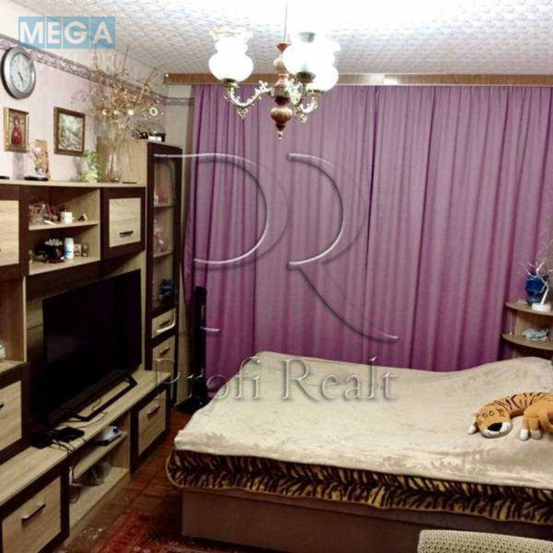 Продаж 2 кімнатної квартири (45/30/8), 1 пов. 5 пов. будинку, <a class="location-link" href="/kiev/" title="Недвижимость Київ">Київ</a>, <a class="location-link" href="/kiev/dneprovskij/" title="Недвижимость Дніпровський район">Дніпровський р-н</a>, Карбишева Генерала вулиця, 22 (изображение 1)