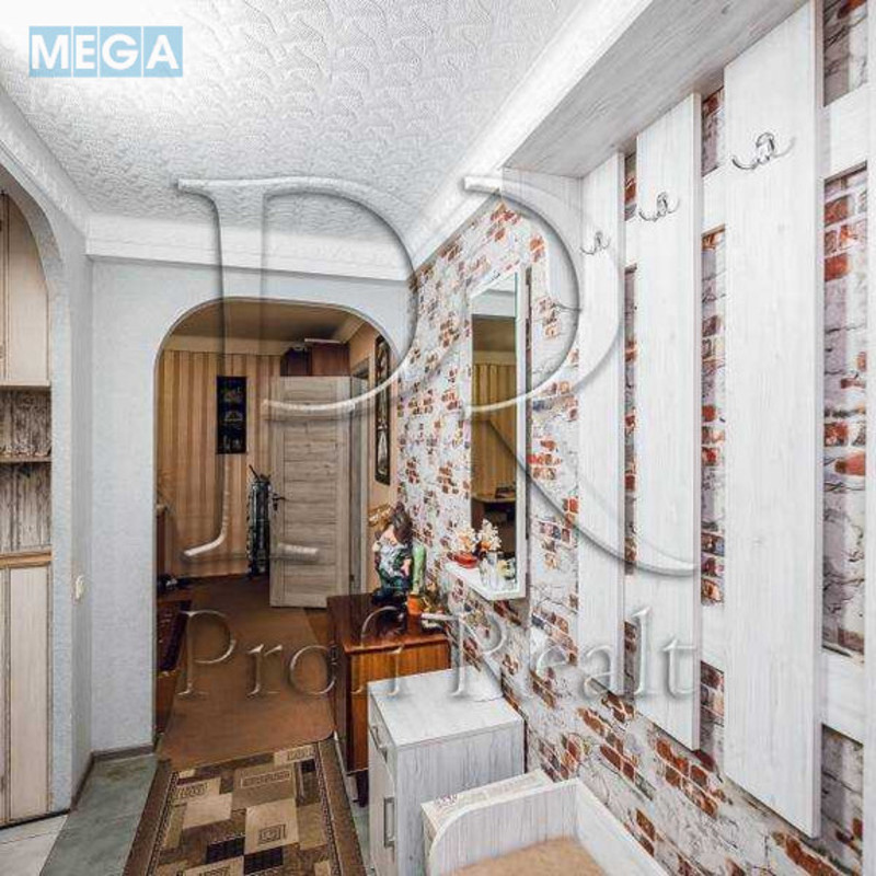 Продаж 2 кімнатної квартири (45/30/8), 1 пов. 5 пов. будинку, <a class="location-link" href="/kiev/" title="Недвижимость Київ">Київ</a>, <a class="location-link" href="/kiev/dneprovskij/" title="Недвижимость Дніпровський район">Дніпровський р-н</a>, Карбишева Генерала вулиця, 22 (изображение 1)