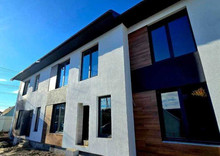 Продаж дома, 2 поверху, 90 кв.м, 4 кімнати, ділянка 2 сотки