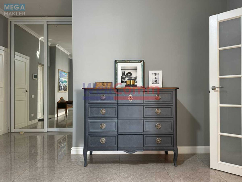 Продаж 3 кімнатної квартири (176,2/90/24), 23 пов. 25 пов. будинку, <a class="location-link" href="/kiev/" title="Недвижимость Київ">Київ</a>, <a class="location-link" href="/kiev/pecherskij/" title="Недвижимость Печерський район">Печерський р-н</a>, Лесі Українки бульв., 7Б (изображение 1)