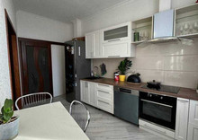 Продаж 2 кімнатної квартири (64/?/12), 2 пов. 16 пов. будинку