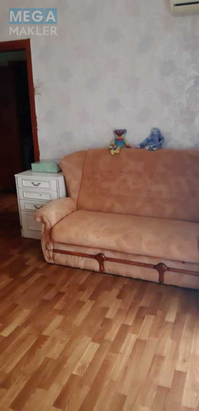 Оренда 4 кімнатні квартири, <a class="location-link" href="/odessa/" title="Недвижимость Одеса">Одеса</a>, <a class="location-link" href="/odessa/suvorovskij/" title="Недвижимость Суворовський район">Суворовський р-н</a>, Жолио-Кюри, 52 (изображение 1)