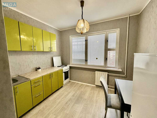 Оренда 2 кімнатної квартири, <a class="location-link" href="/kiev/" title="Недвижимость Київ">Київ</a>, <a class="location-link" href="/kiev/solomenskij/" title="Недвижимость Солом'янський район">Солом'янський р-н</a>, Вадима Гетьмана вул., 42 (изображение 1)