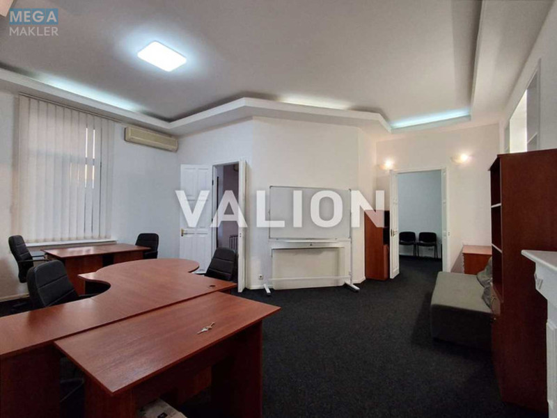 Оренда комерційної нерухомості, 80&nbsp;кв.м, под офис, <a class="location-link" href="/kiev/" title="Недвижимость Київ">Київ</a>, <a class="location-link" href="/kiev/shevchenkovskij/" title="Недвижимость Шевченківський район">Шевченківський р-н</a>, Січових Стрільців вул., 10 (изображение 1)