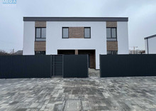 Продаж дома, 2 поверху, 127 кв.м, 5 кімнат, ділянка 2 сотки