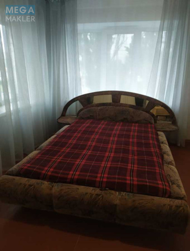 Оренда 2 кімнатної квартири, <a class="location-link" href="/kiev/" title="Недвижимость Київ">Київ</a>, <a class="location-link" href="/kiev/dneprovskij/" title="Недвижимость Дніпровський район">Дніпровський р-н</a>, Братиславська вул., 4 (изображение 1)