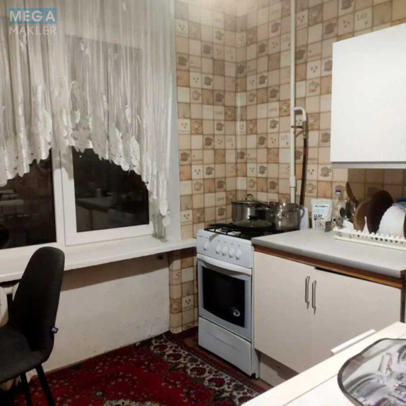 Оренда 1 кімнатної квартири, <a class="location-link" href="/kiev/" title="Недвижимость Київ">Київ</a>, <a class="location-link" href="/kiev/solomenskij/" title="Недвижимость Солом'янський район">Солом'янський р-н</a>, Митрополита Василя Липківського вул., 23 (изображение 1)