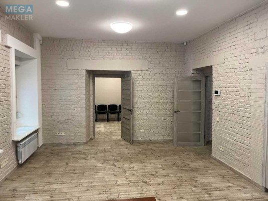 Оренда комерційної нерухомості, 56&nbsp;кв.м, под офис, <a class="location-link" href="/kiev/" title="Недвижимость Київ">Київ</a>, <a class="location-link" href="/kiev/pecherskij/" title="Недвижимость Печерський район">Печерський р-н</a>, Лютеранская ул., 16 (изображение 1)