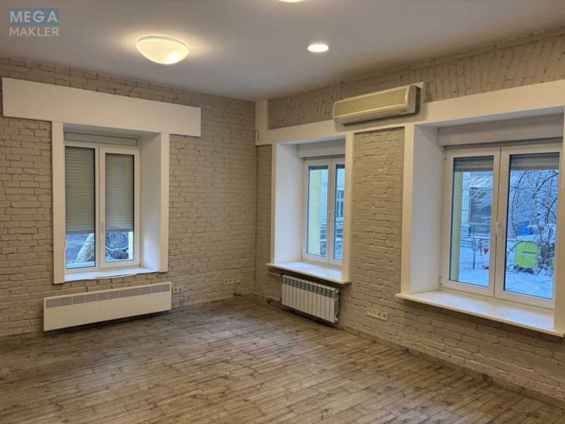 Оренда комерційної нерухомості, 56&nbsp;кв.м, под офис, <a class="location-link" href="/kiev/" title="Недвижимость Київ">Київ</a>, <a class="location-link" href="/kiev/pecherskij/" title="Недвижимость Печерський район">Печерський р-н</a>, Лютеранская ул., 16 (изображение 1)