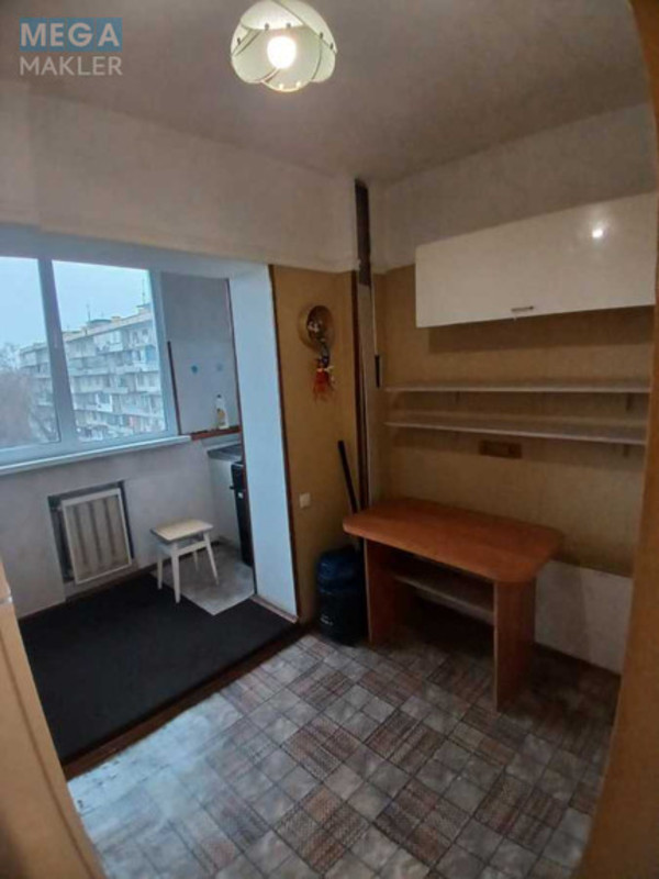 Оренда 1 кімнатної квартири, <a class="location-link" href="/kiev/" title="Недвижимость Київ">Київ</a>, <a class="location-link" href="/kiev/desnyanskij/" title="Недвижимость Деснянський район">Деснянський р-н</a>, Космонавта Волкова вул., 18 (изображение 1)