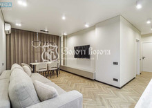 Продаж 2 кімнатної квартири (75/30/34), 5 пов. 25 пов. будинку