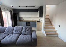 Продаж дома, 2 поверху, 120 кв.м, 3 кімнати, ділянка 2,17 сотки