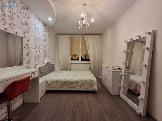 Оренда 2 кімнатної квартири, <a class="location-link" href="/kiev/" title="Недвижимость Київ">Київ</a>, <a class="location-link" href="/kiev/darnickij/" title="Недвижимость Дарницький район">Дарницький р-н</a>, Світла вул., 3д (изображение 1)