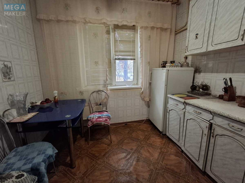 Оренда 2 кімнатної квартири, <a class="location-link" href="/kiev/" title="Недвижимость Київ">Київ</a>, <a class="location-link" href="/kiev/darnickij/" title="Недвижимость Дарницький район">Дарницький р-н</a>, Миколи Бажана просп., 9б (изображение 1)