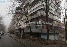 Продаж 3 кімнатної квартири (15/?/?), 3 пов. 9 пов. будинку