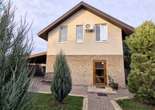 Продаж дома, 2 поверху, 107 кв.м, 4 кімнати, ділянка 7 соток