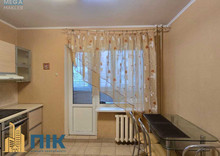 Продаж 1 кімнатної квартири (43/18/10), 7 пов. 19 пов. будинку