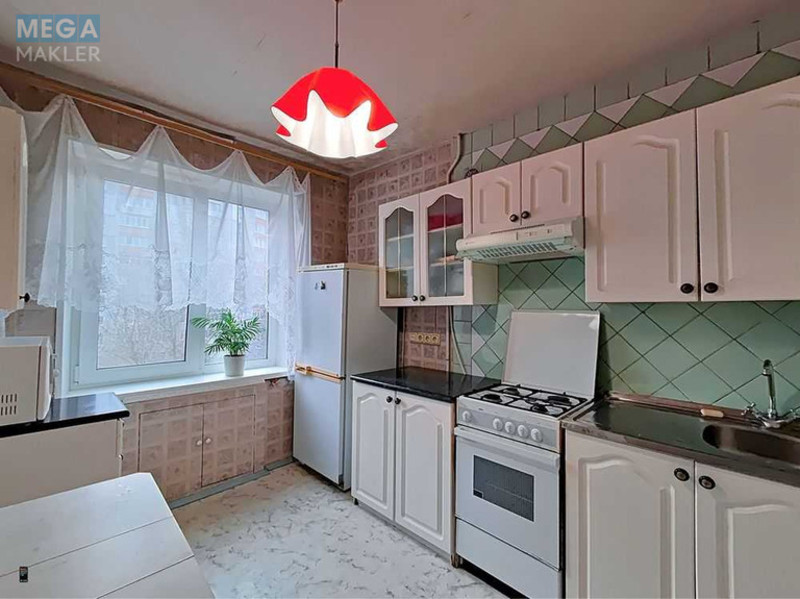 Оренда 2 кімнатної квартири, <a class="location-link" href="/dnepropetrovsk/" title="Недвижимость Дніпра">Дніпро</a>, менахем, 11 (изображение 1)