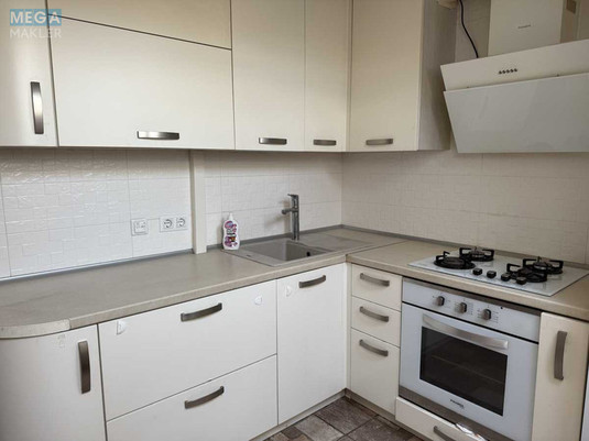 Продаж 1 кімнатної квартири (40/23/8), 9 пов. 9 пов. будинку, <a class="location-link" href="/irpen/" title="Недвижимость Ірпінь">Ірпінь</a>, Полтавская, 64в (изображение 1)