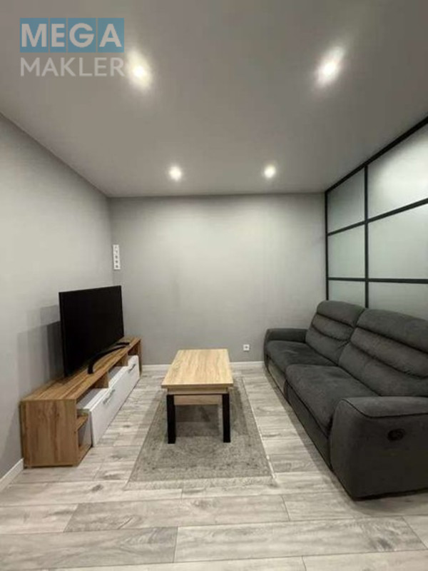 Оренда 1 кімнатної квартири, люкс, <a class="location-link" href="/kiev/" title="Недвижимость Київ">Київ</a>, <a class="location-link" href="/kiev/dneprovskij/" title="Недвижимость Дніпровський район">Дніпровський р-н</a>, вул. Юрія Липи 6, ЖК Комфорт Таун ( <img src="https://megamakler.com.ua/metro/ff0000.gif" alt="" class="metro" /> м. Левобережная, 20 хв. ) (изображение 1)