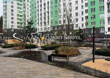 Продаж 3 кімнатної квартири (98/50/19), 16 пов. 17 пов. будинку