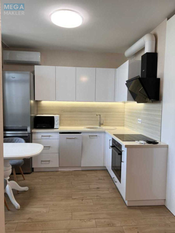 Оренда 1 кімнатної квартири, <a class="location-link" href="/kiev/" title="Недвижимость Київ">Київ</a>, <a class="location-link" href="/kiev/podolskij/" title="Недвижимость Подільський район">Подільський р-н</a>, Семьи Кристеров ул., 20-б (изображение 1)