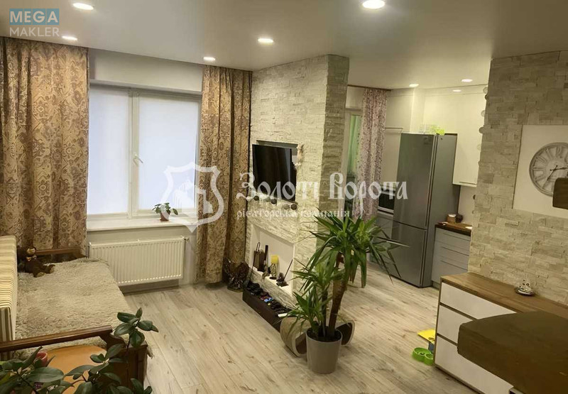 Продаж 5 кімнатної квартири (68/47/14), 6 пов. 6 пов. будинку, <a class="location-link" href="/sofievskaya-borshagovka/" title="Недвижимость Софіївська Борщагівка">Софіївська Борщагівка</a>, Тарасівська вул., 9 (изображение 1)