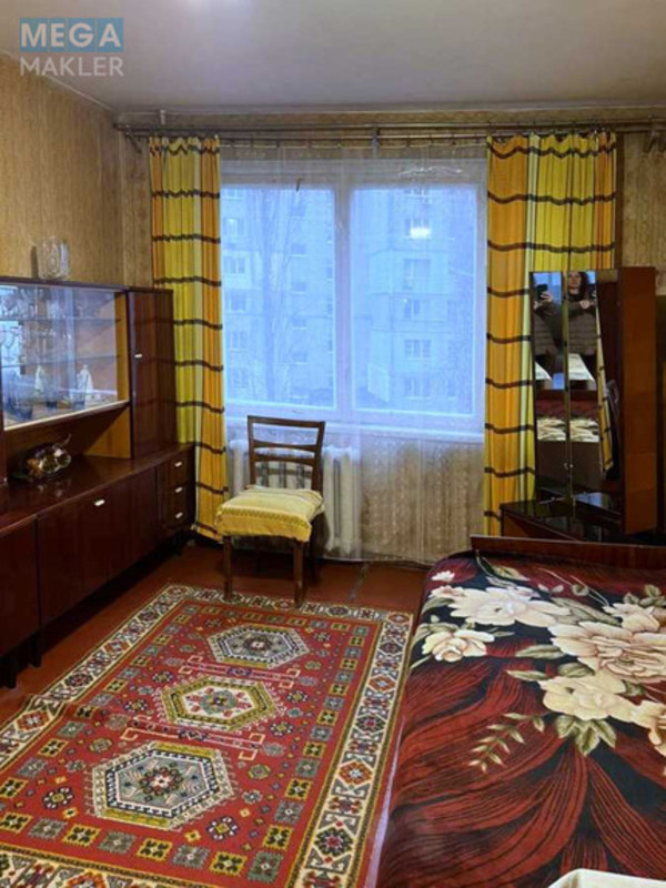 Продаж 3 кімнатної квартири (62/43/7), 4 пов. 9 пов. будинку, <a class="location-link" href="/kiev/" title="Недвижимость Київ">Київ</a>, <a class="location-link" href="/kiev/shevchenkovskij/" title="Недвижимость Шевченківський район">Шевченківський р-н</a>, Бакинська вул., 37 (изображение 1)