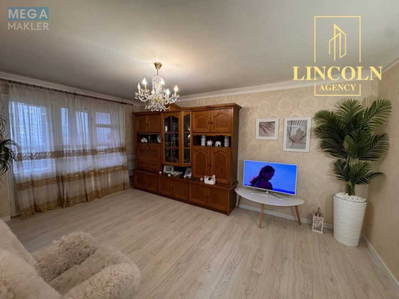 Продаж 2 кімнатної квартири (53/?/10), 7 пов. 10 пов. будинку, <a class="location-link" href="/kiev/" title="Недвижимость Київ">Київ</a>, <a class="location-link" href="/kiev/solomenskij/" title="Недвижимость Солом'янський район">Солом'янський р-н</a>, Соломенская ул., 4/2 (изображение 1)