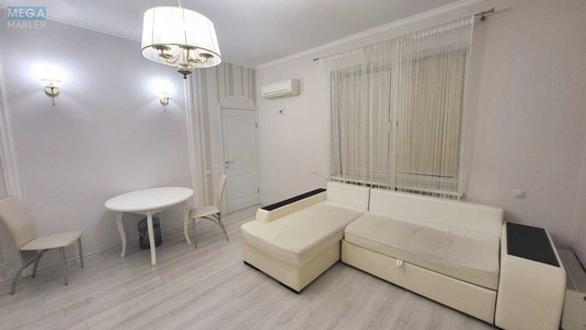 Оренда 2 кімнатної квартири, <a class="location-link" href="/kiev/" title="Недвижимость Київ">Київ</a>, <a class="location-link" href="/kiev/shevchenkovskij/" title="Недвижимость Шевченківський район">Шевченківський р-н</a>, Січових Стрільців вул., 52А (изображение 1)