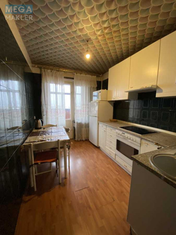 Оренда 4 кімнатні квартири, <a class="location-link" href="/dnepropetrovsk/" title="Недвижимость Дніпра">Дніпро</a>, Новокрымская, 5 (изображение 1)