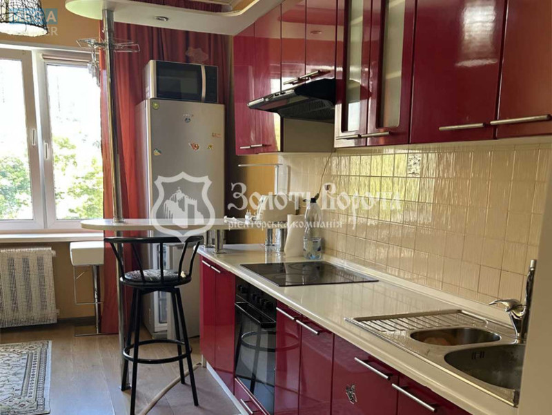 Продаж 1 кімнатної квартири (47/17/14,7), 3 пов. 16 пов. будинку, <a class="location-link" href="/kiev/" title="Недвижимость Київ">Київ</a>, <a class="location-link" href="/kiev/shevchenkovskij/" title="Недвижимость Шевченківський район">Шевченківський р-н</a>, Бакинська вул., 37г (изображение 1)