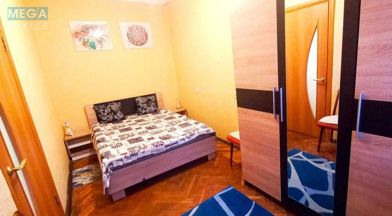 Оренда 2 кімнатної квартири, <a class="location-link" href="/kiev/" title="Недвижимость Київ">Київ</a>, <a class="location-link" href="/kiev/solomenskij/" title="Недвижимость Солом'янський район">Солом'янський р-н</a>, Волинська вул., 8 (изображение 1)