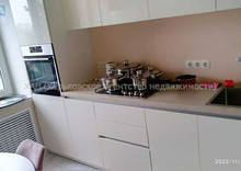 Продаж 2 кімнатної квартири (54/?/8), 5 пов. 9 пов. будинку