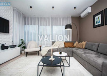 Продаж 2 кімнатної квартири (77,5/37,4/20,3), 4 пов. 25 пов. будинку