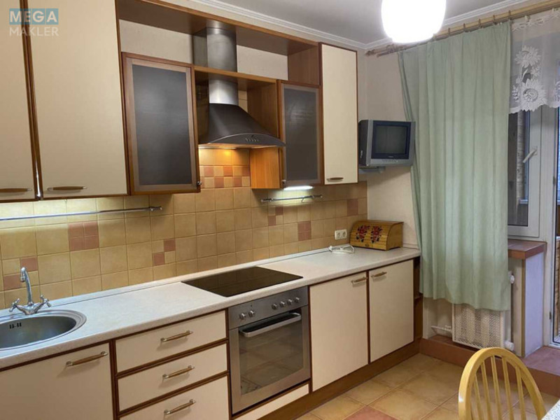 Оренда 1 кімнатної квартири, <a class="location-link" href="/kiev/" title="Недвижимость Київ">Київ</a>, <a class="location-link" href="/kiev/shevchenkovskij/" title="Недвижимость Шевченківський район">Шевченківський р-н</a>, Татарская ул., 7 (изображение 1)