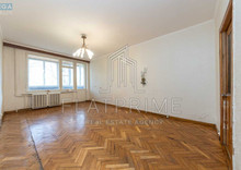 Продаж 3 кімнатної квартири (80,7/49/10,1), 3 пов. 9 пов. будинку