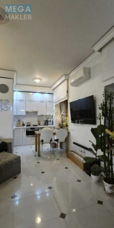 Продаж 2 кімнатної квартири (75/32/19), 4 пов. 7 пов. будинку, <a class="location-link" href="/kiev/" title="Недвижимость Київ">Київ</a>, <a class="location-link" href="/kiev/pecherskij/" title="Недвижимость Печерський район">Печерський р-н</a>, Велика Васильківська вул., 134 (изображение 1)