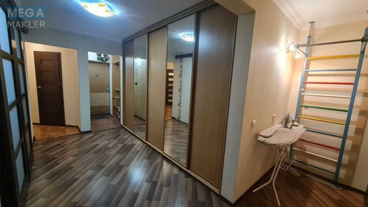 Оренда 3 кімнатної квартири, <a class="location-link" href="/kiev/" title="Недвижимость Київ">Київ</a>, <a class="location-link" href="/kiev/svyatoshinskij/" title="Недвижимость Святошинський район">Святошинський р-н</a>, Святошинская пл., 1 (изображение 1)