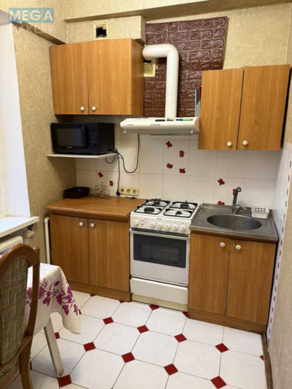 Оренда 2 кімнатної квартири, <a class="location-link" href="/kiev/" title="Недвижимость Київ">Київ</a>, <a class="location-link" href="/kiev/svyatoshinskij/" title="Недвижимость Святошинський район">Святошинський р-н</a>, Победы просп., 79 (изображение 1)