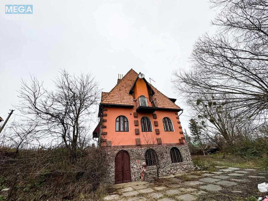 Продаж дома, 3&nbsp;поверху, 261&nbsp;кв.м, 3&nbsp;кімнати, ділянка 13&nbsp;соток, <a class="location-link" href="/gorbovichi/" title="Недвижимость Горбовичі">Горбовичі</a>, вул. Вишнева, 51 (изображение 1)