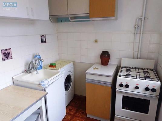 Оренда 1 кімнатної квартири, <a class="location-link" href="/kiev/" title="Недвижимость Київ">Київ</a>, <a class="location-link" href="/kiev/darnickij/" title="Недвижимость Дарницький район">Дарницький р-н</a>, Харьковское шоссе, 174А (изображение 1)