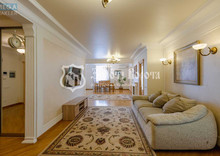 Продаж 3 кімнатної квартири (136,6/51/16,9), 17 пов. 23 пов. будинку