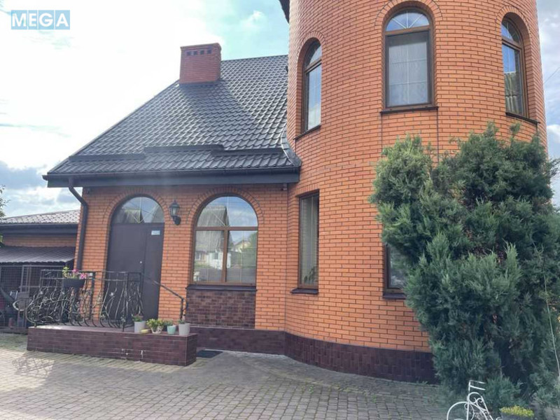 Продаж дома, 3&nbsp;поверху, 295&nbsp;кв.м, 6&nbsp;кімнат, ділянка 6&nbsp;соток, <a class="location-link" href="/kiev/" title="Недвижимость Київ">Київ</a>, <a class="location-link" href="/kiev/darnickij/" title="Недвижимость Дарницький район">Дарницький р-н</a>, 12-а Ентузіастів вул. (изображение 1)